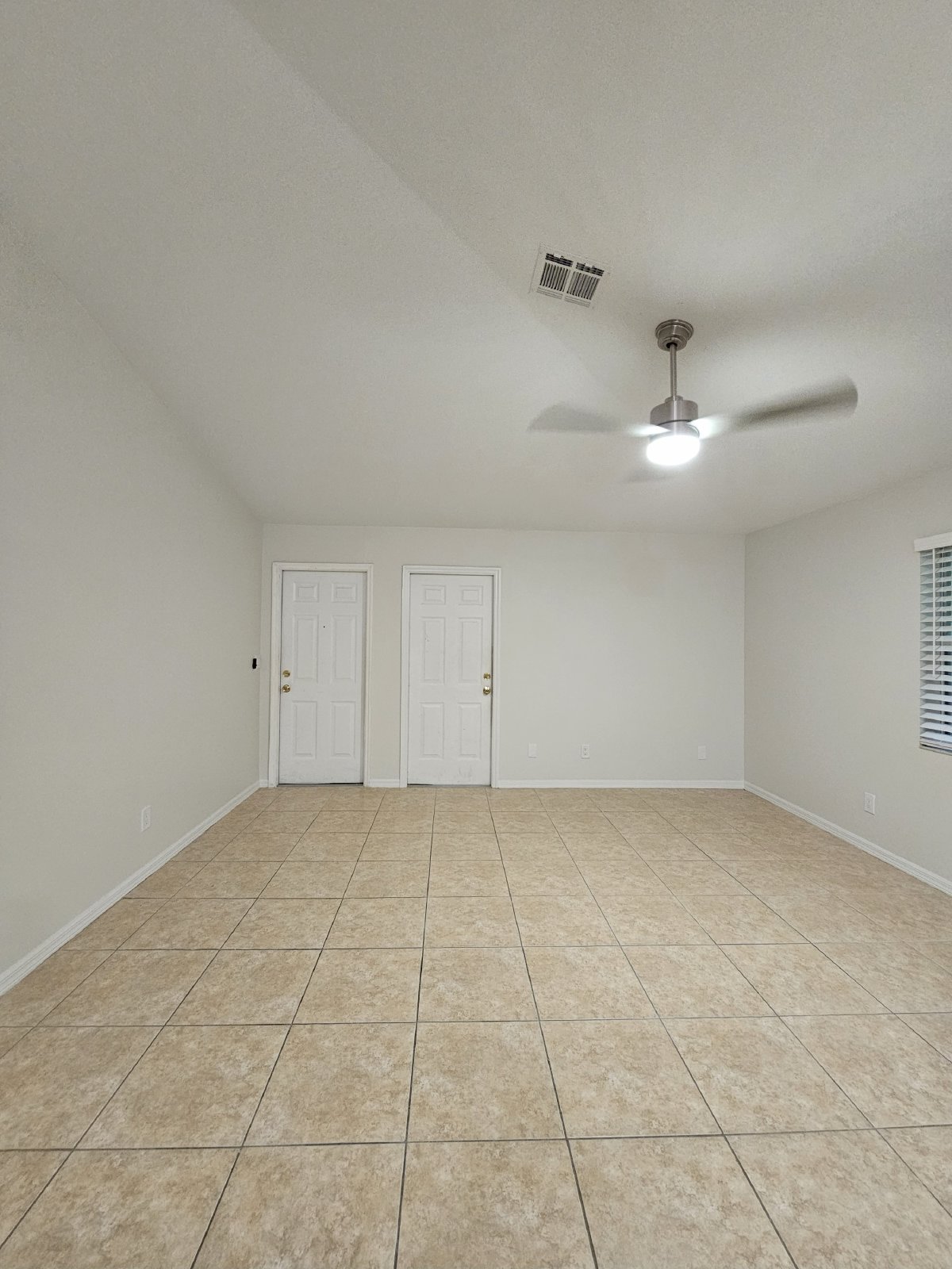 9209 Seville Road - 1 property image