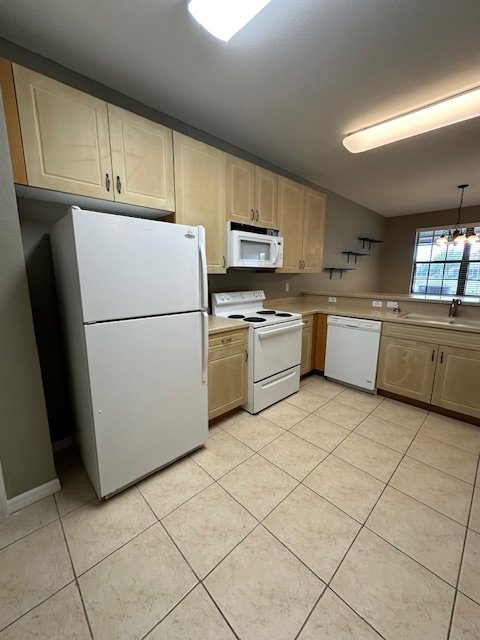 14732 Sutherland Avenue Unit 332 - 332 property image
